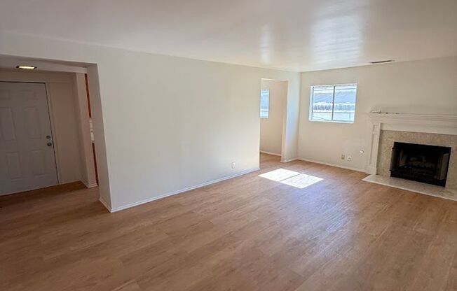 Beautiful 3 Bedroom, 2 Bathroom North Hills Home for Lease! Ready for Move-In!