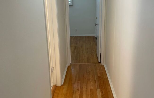 Gorgeous 3 Bedroom 1.5 Bath Home located in the scenic Mt. Washington Hillside