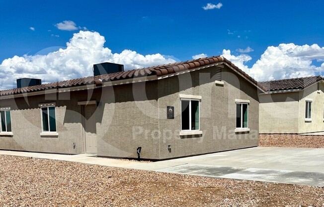 3 beds, 2 baths, 1,079 sqft, $1,599