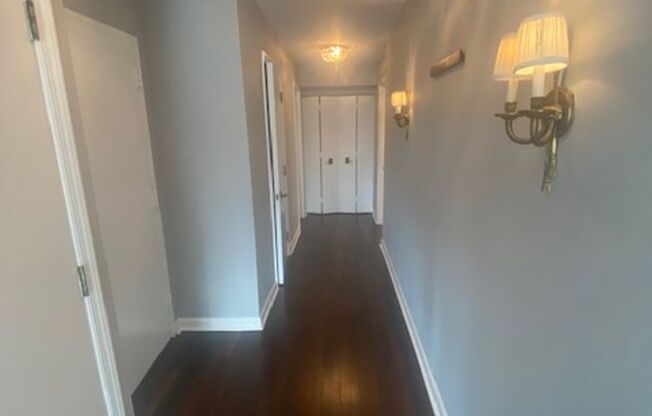 2 beds, 2 baths, $4,999, Unit Apt. #509