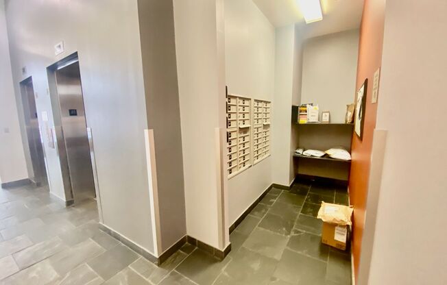 AWESOME 1 BR / 1 BA Loft Condo at Arch St Exchange @ 1230 Arch Street