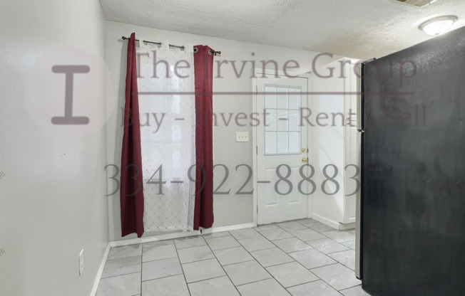 3 beds, 1 bath, $1,295