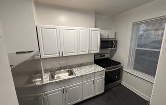 9 BENTLEY AVE