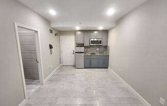 Studio, 1 bath, 250 sqft, $1,100, Unit 1A (0BR/1BATH)