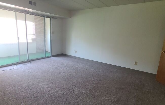 2 beds, 2 baths, 1 sqft, $1,295, Unit GOV - 608