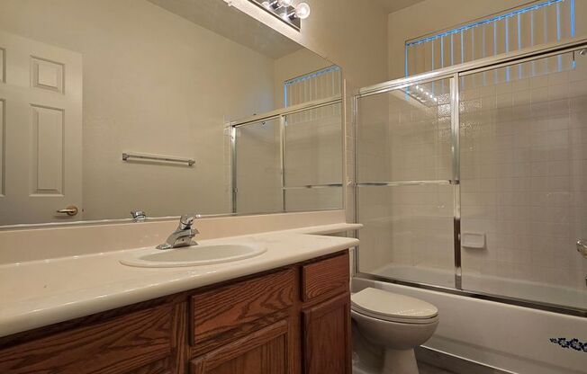 3 beds, 3 baths, $2,395