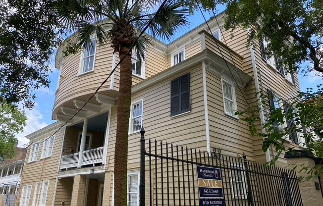 1 Bedroom 1 Bath Furnished Condo in Harleston Village - Downtown