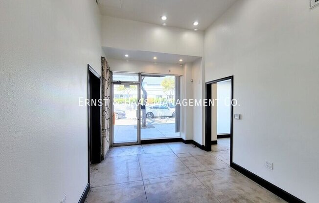414 E BROADWAY AVE