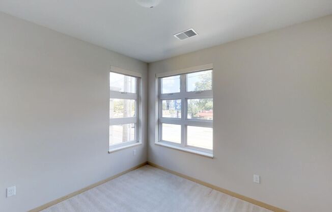 2 beds, 2 baths, 936 sqft, $2,540, Unit 902-411
