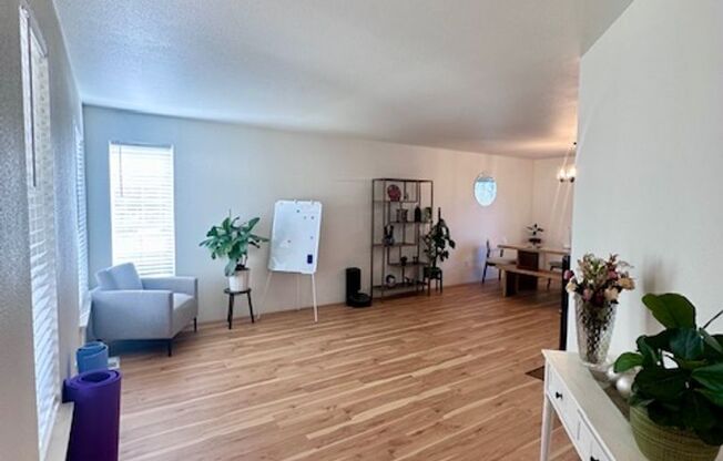 5 bedroom featuring 2 Master suites with walk in closets!