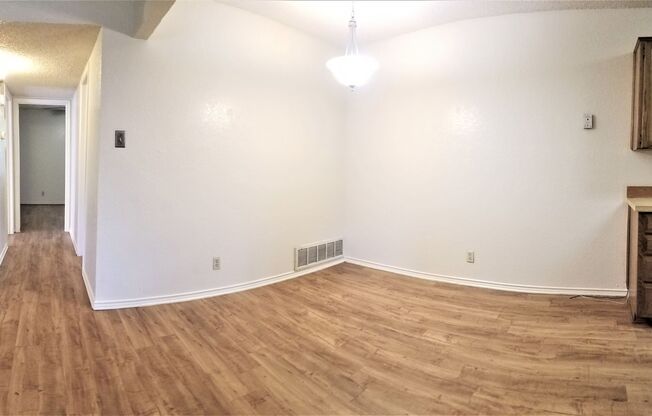 Roomy 2 Bedroom Duplex in Fort Worth