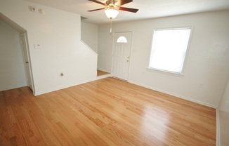 2 beds, 1.5 baths, 910 sqft, $1,465, Unit 2010B