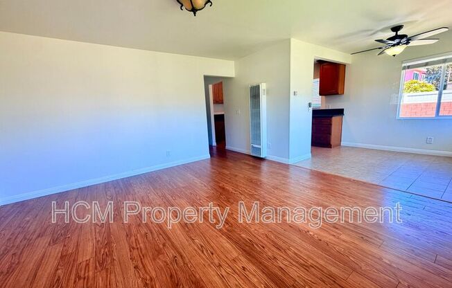 922 W 25 ST
