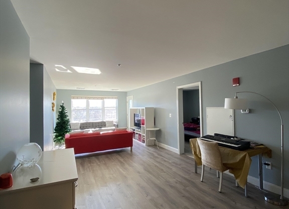 2 beds, 2 baths, 1,170 sqft, $3,700, Unit 304