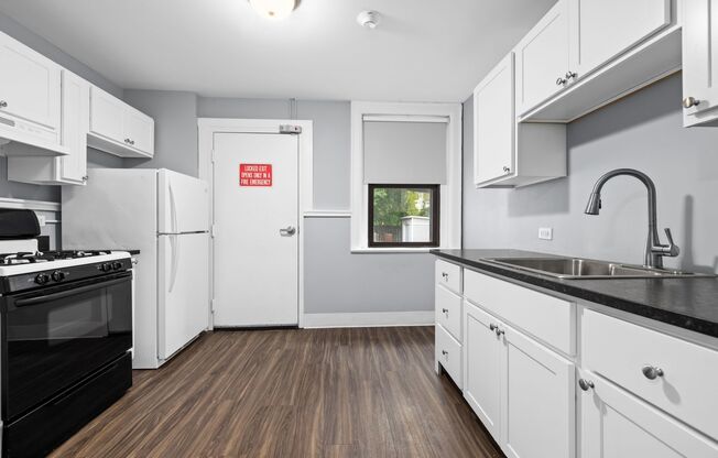 2 beds, 1 bath, 613 sqft, $1,250, Unit GH-03