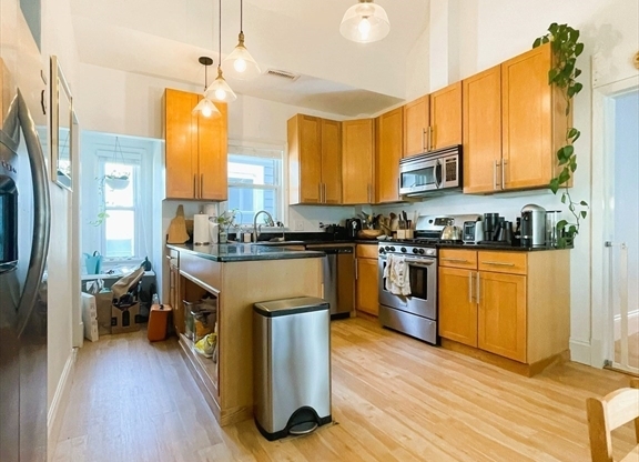 86 WYMAN ST