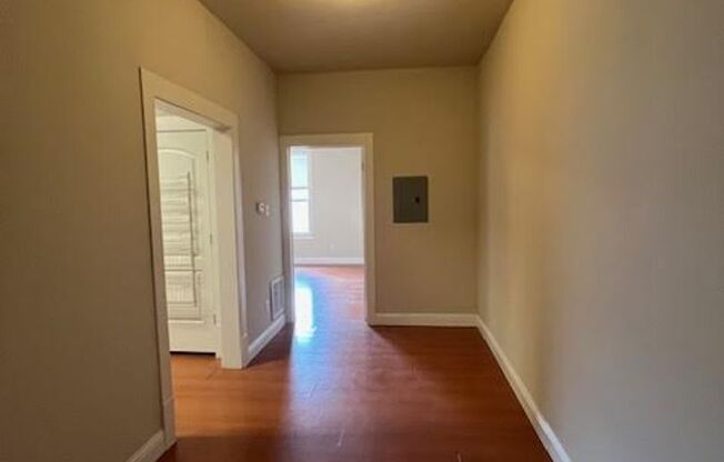 2208 SANGER AVE