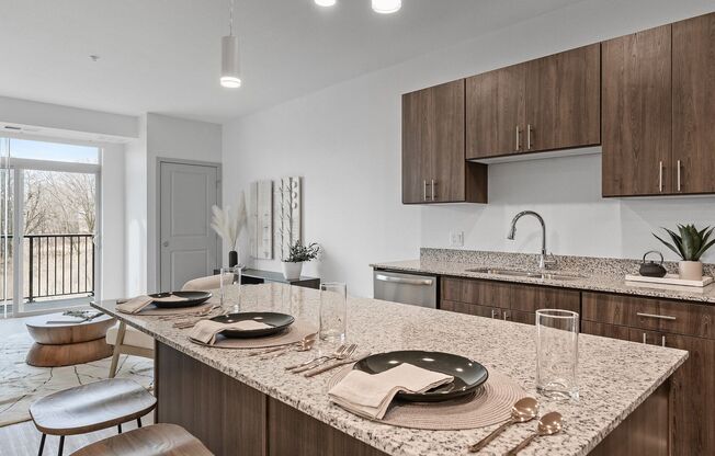 1 bed, 1 bath, 756 sqft, $1,525, Unit 213