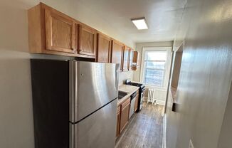 Studio, 1 bath, 310 sqft, $1,250, Unit 301