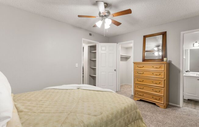 2 beds, 1.5 baths, 1,000 sqft, $1,099, Unit 65B