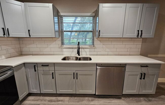 Don't miss your opportunity to rent this wonderful home in Arlington!