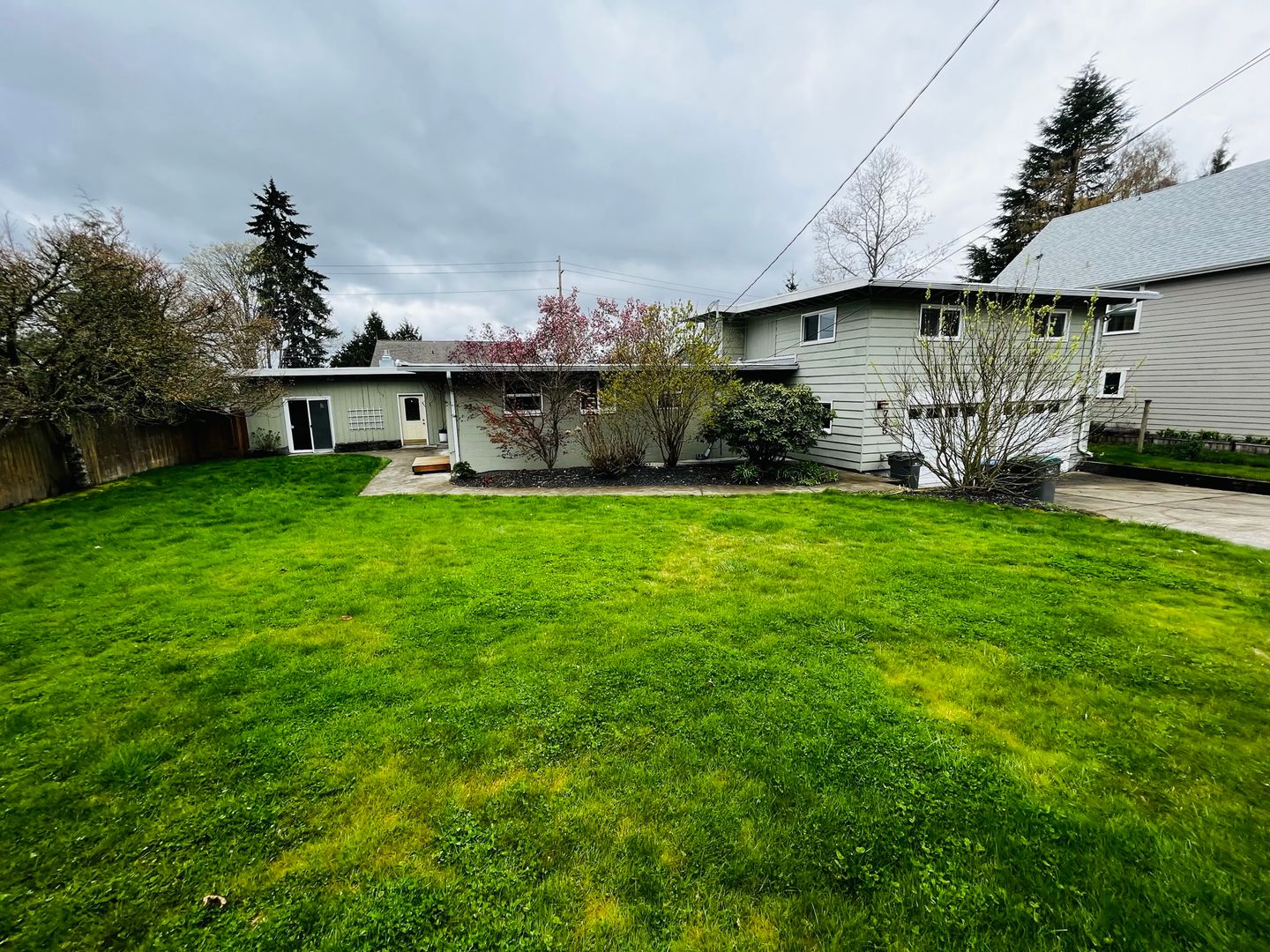 4 Bedroom East Bremerton with Large Yard