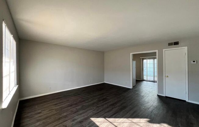 2 beds, 1 bath, 945 sqft, $895, Unit 1721-247AR