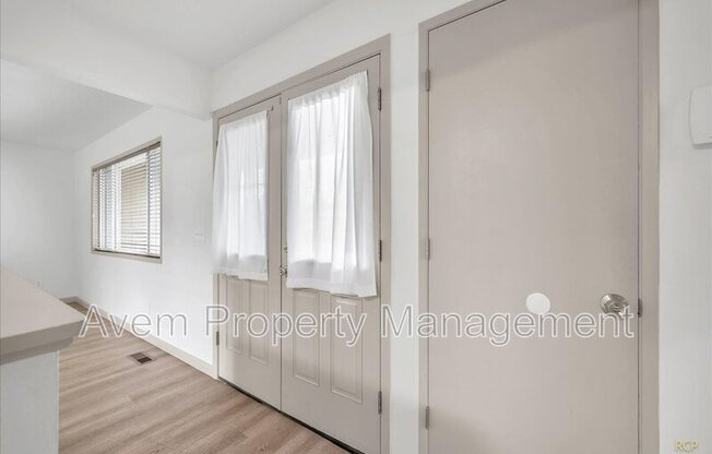 4330 NE 129 PL