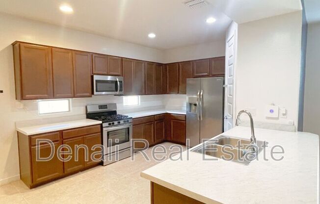 2239 W DONNER DR