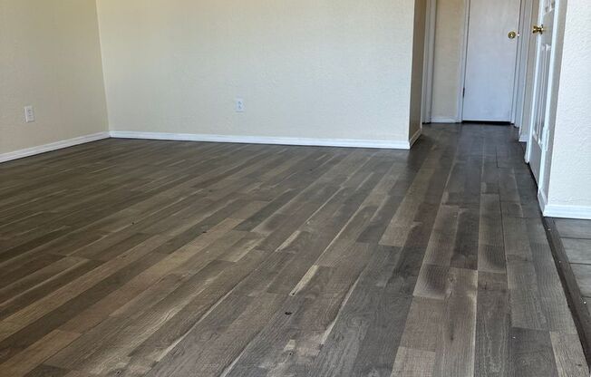 Adorable Fourplex near Los Altos Golf Course
