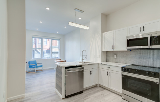 1252 S 15 ST