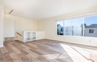 3 beds, 1 bath, $4,195, Unit # 713 R