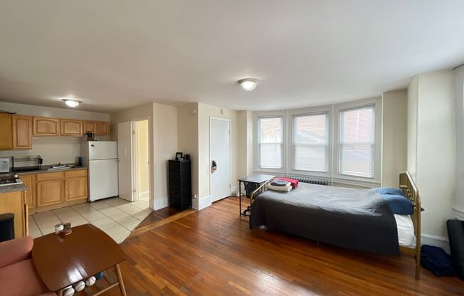 3312 Hamilton