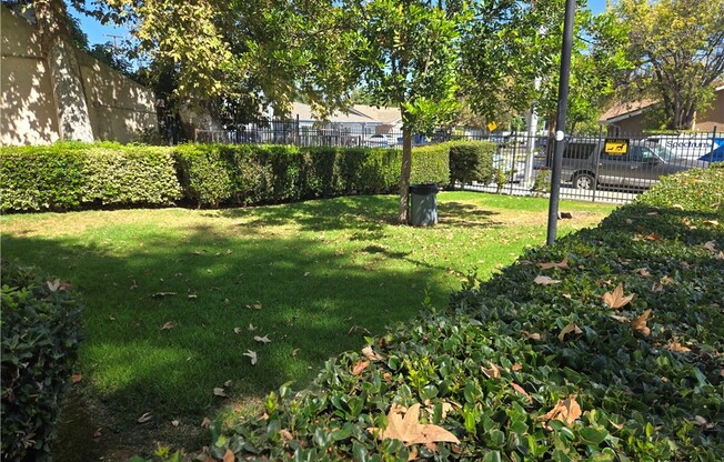 2 beds, 1.5 baths, 839 sqft, $2,000, Unit 120