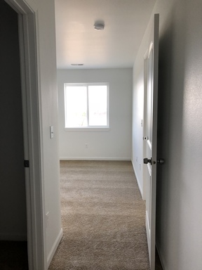 3 beds, 2.5 baths, 1,300 sqft, $1,650, Unit #2