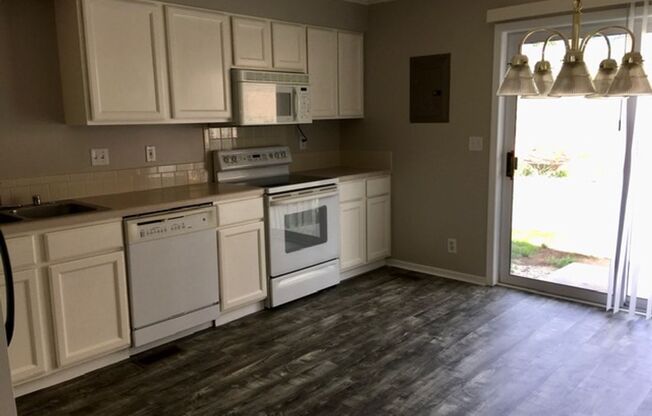 Beautiful 2bd 1.5 bath town home for rent in Castle Rock Colorado