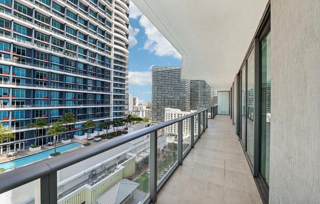 3 beds, 2 baths, 1,154 sqft, $6,000, Unit # 1706