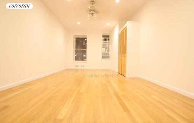 309 W 72 ST