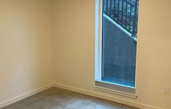 2 beds, 1 bath, 660 sqft, $2,895, Unit 210