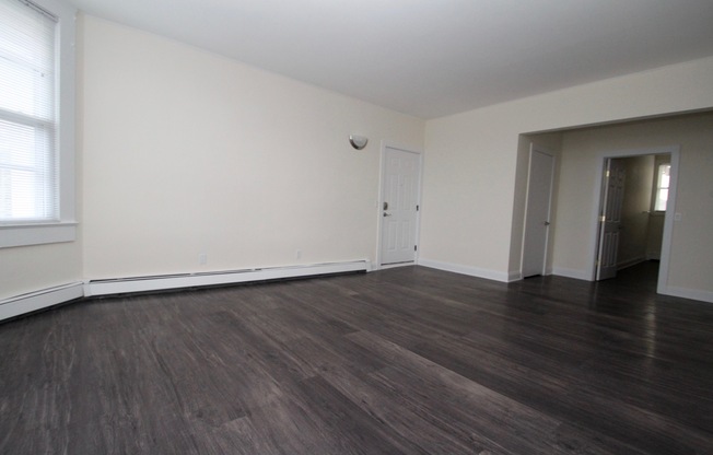 1 bed, 1 bath, $2,195, Unit 43M