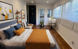 Runyon Canyon Properties, LLC (1636 N. Fuller Avenue)