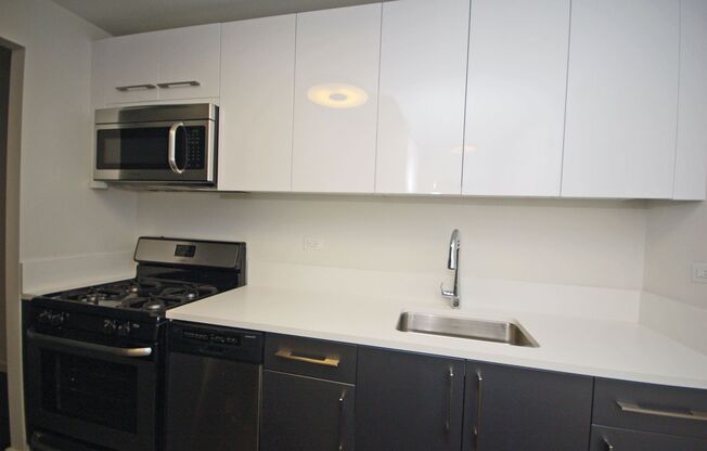 Studio, 1 bath, 434 sqft, $3,667, Unit 03C