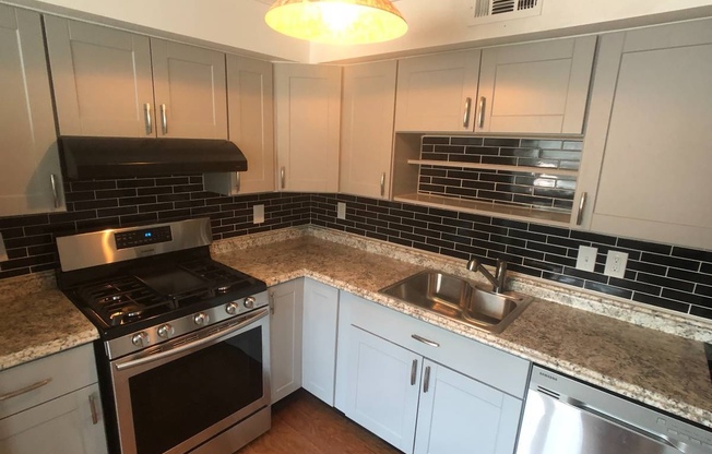 Newer & Modern 3 Bed., 1.5 Bath Home w/W/D, Driveway, Yard & more!