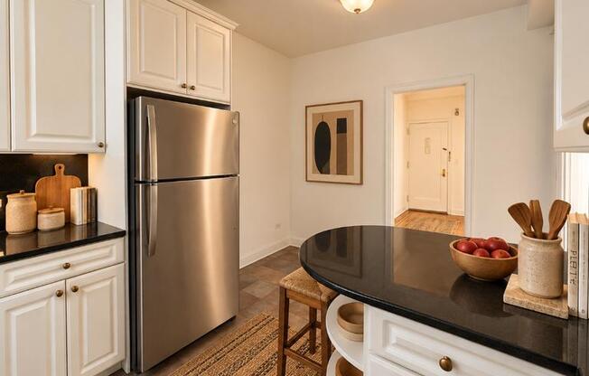1 bed, 1 bath, 750 sqft, $5,500, Unit 7D