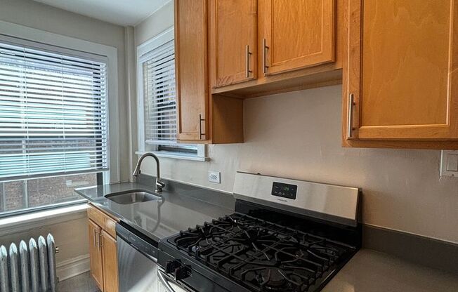 1 bed, 1 bath, 760 sqft, $1,395, Unit 607-2K