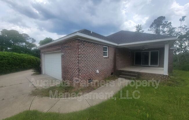 3208 W CT