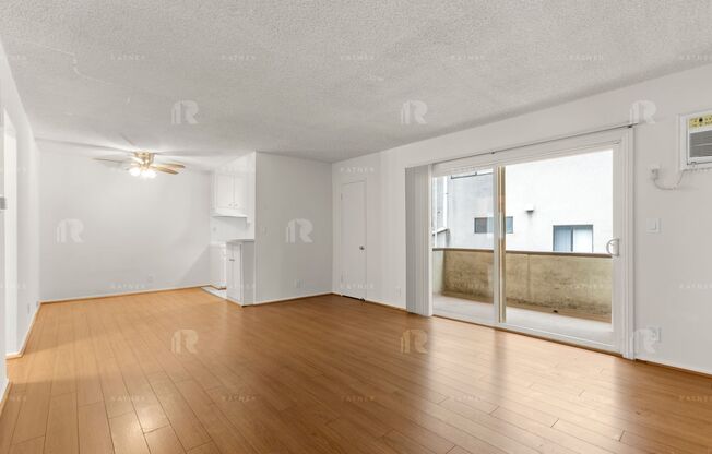 (Arely) 1206 N. Orange Drive