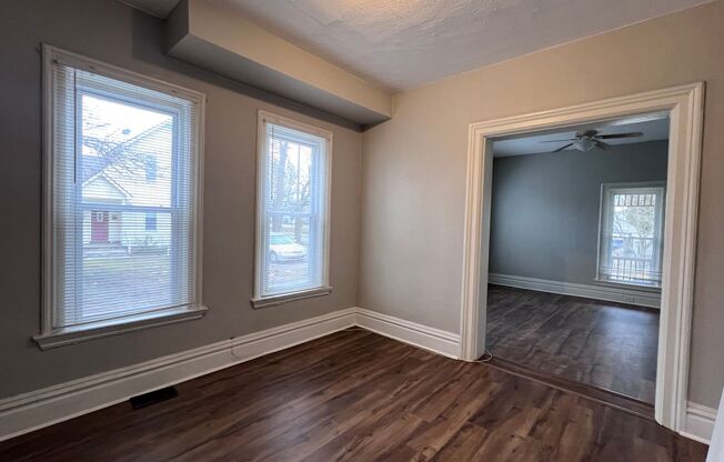 Three Bedroom Unit Near Downtown Grand Rapids! On site laundry!