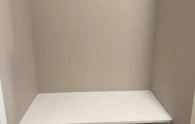Studio, 1 bath, 591 sqft, $1,275, Unit 203