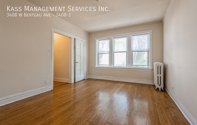 3408 W BERTEAU AVE